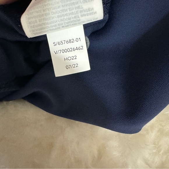 ATHLETA Fairway Golf Skort 18" Skirt Navy Blue #657682 Size Small - Picture 8 of 11